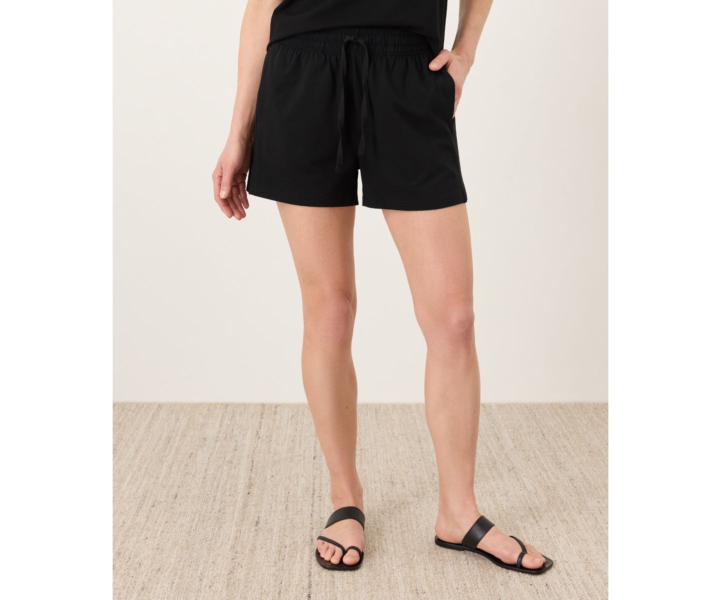Женские шорты Pact Cool Stretch Lounge Short Made With Organic Cotton, цвет: Чёрный — фото 1