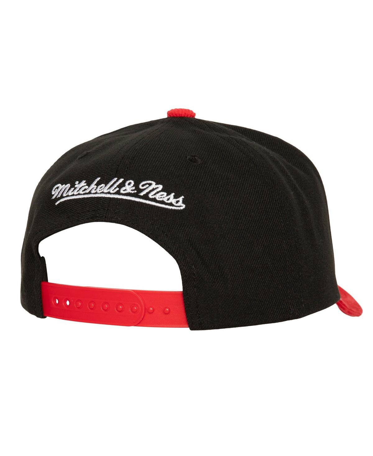 Mitchell & Ness Men's  Black Distressed Chicago Bulls Corduroy Pro Crown Adjustable Hat In Black