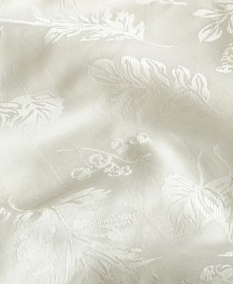 Elegant Woven Leaves Jacquard Damask Tablecloth, 60" x 120"