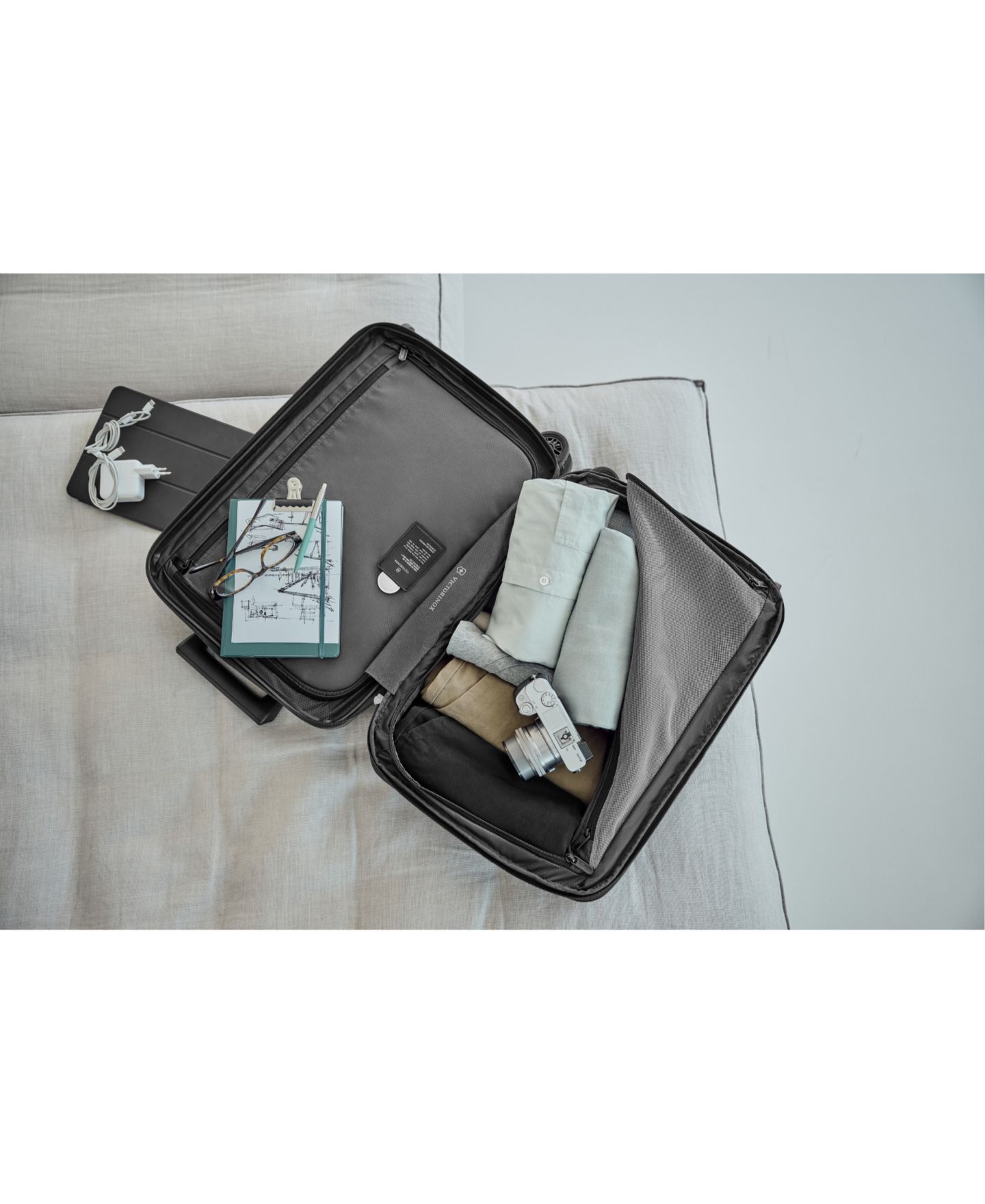 Чемодан Victorinox Airox Advanced Frequent Flyer Carry-on, цвет: Чёрный — фото 9