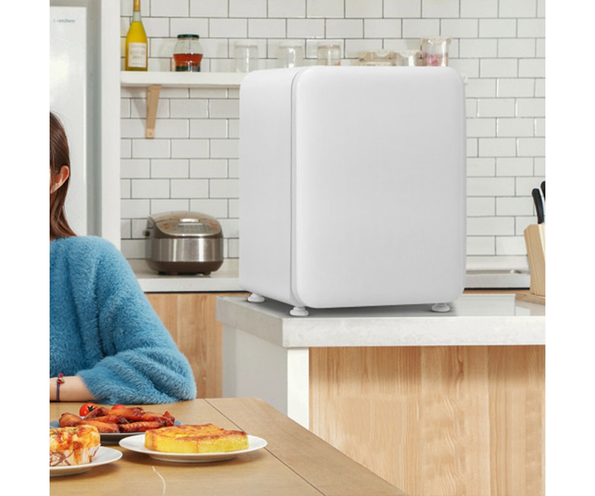 Slickblue 2.4 Cubic Feet Compact Refrigerator Auto Defrost Mini Fridge Reversible Door-White