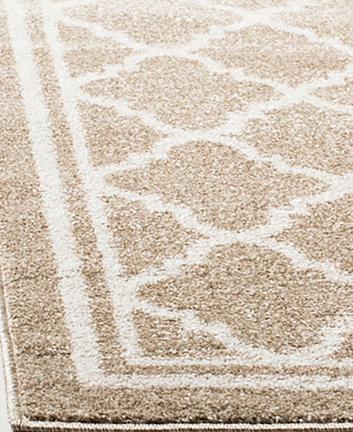 Safavieh Amherst AMT422 Wheat andSquare Area Rug - Beige