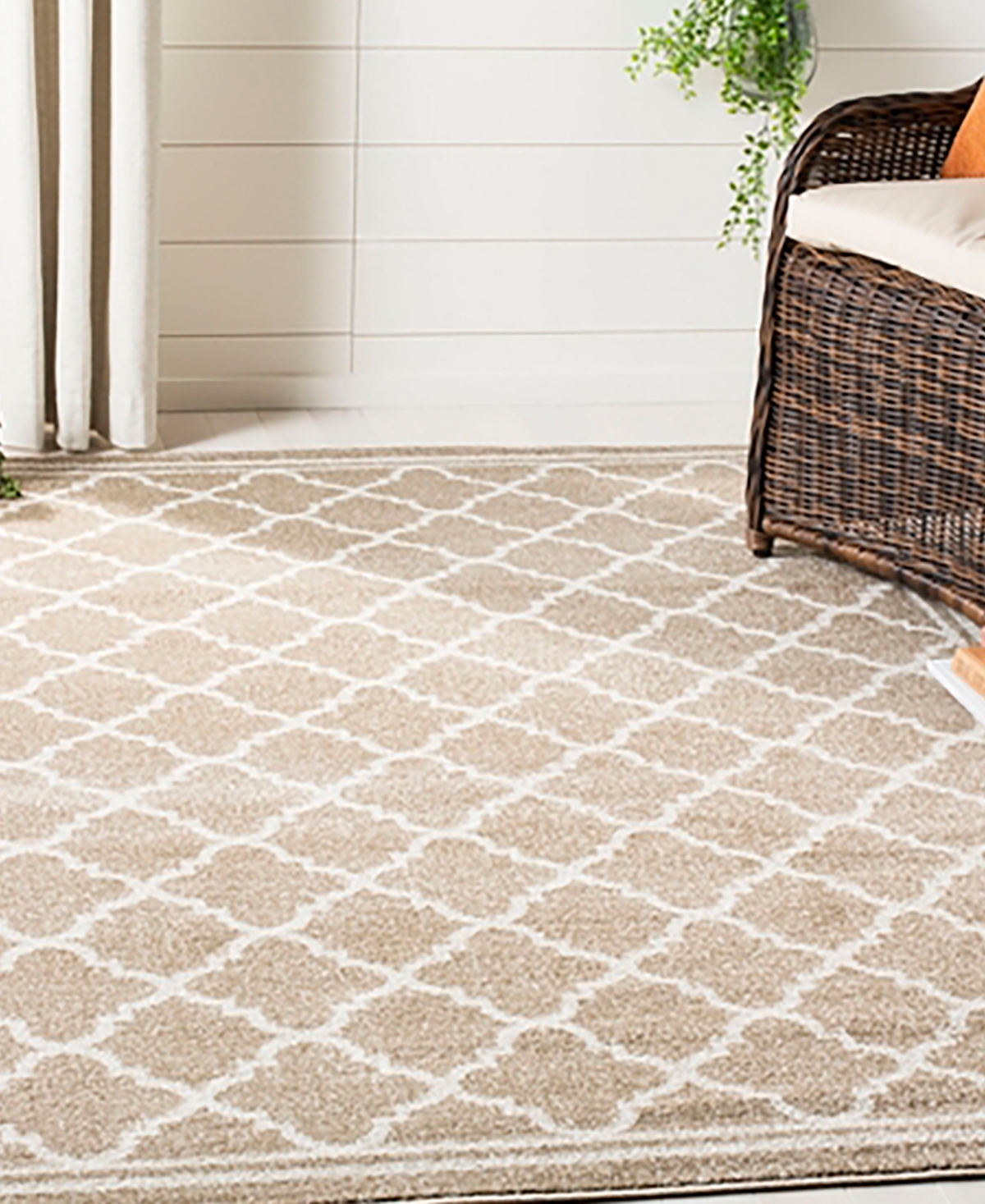 Safavieh Amherst AMT422 Wheat and Beige Area Rug