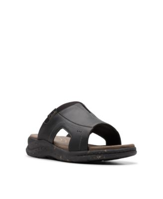 Clarks brown flip flops online