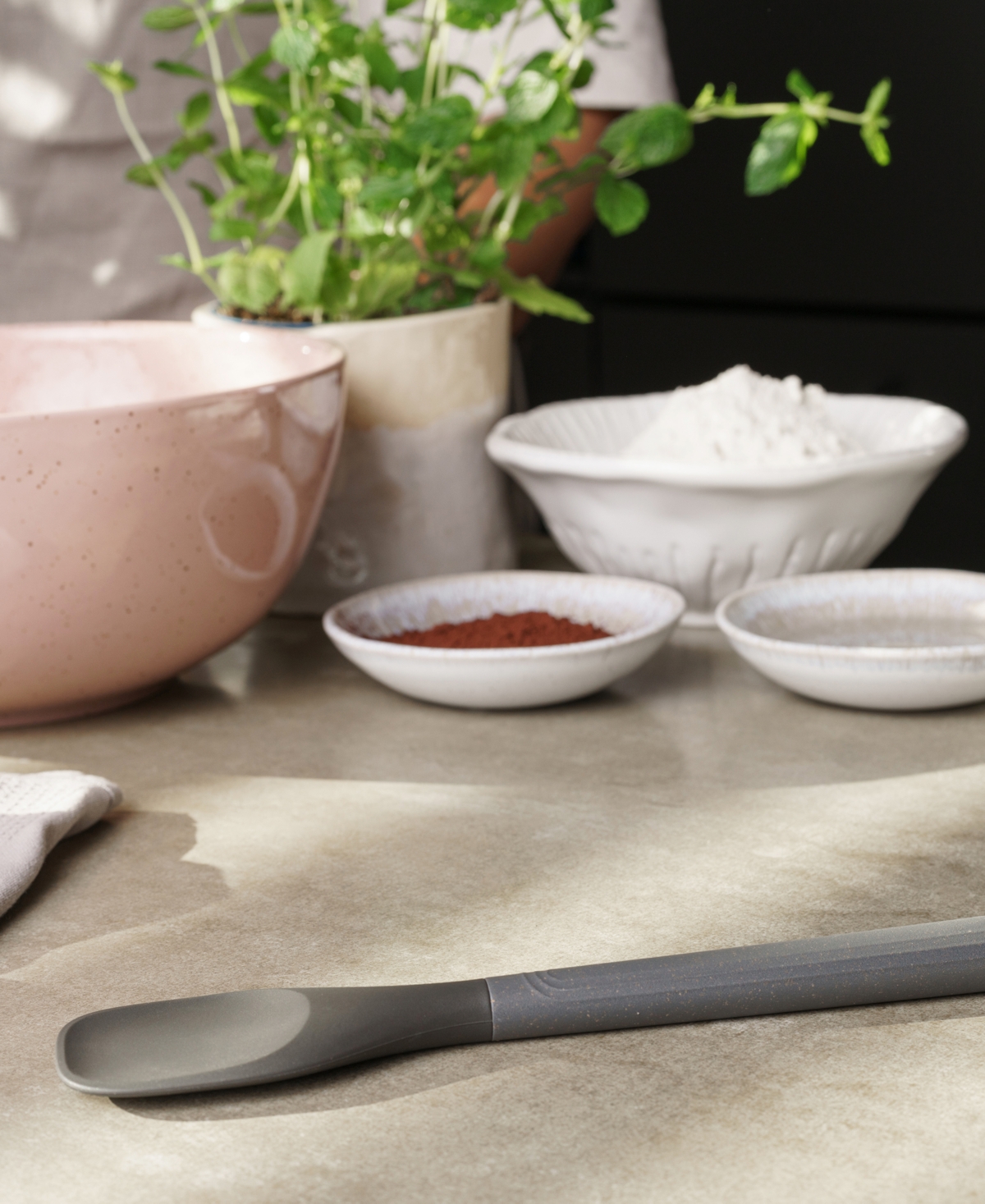 ZYLISS MEDIUM HEAT-RESISTANT SPOONTULA 