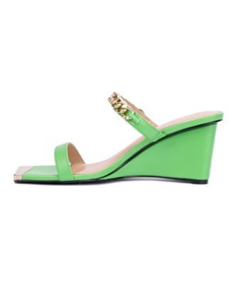 Women's Magnifica Sandals