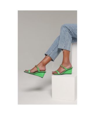 Women's Magnifica Sandals