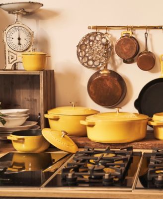 Cast Iron 6.25qt Wide Oval Dutch Oven