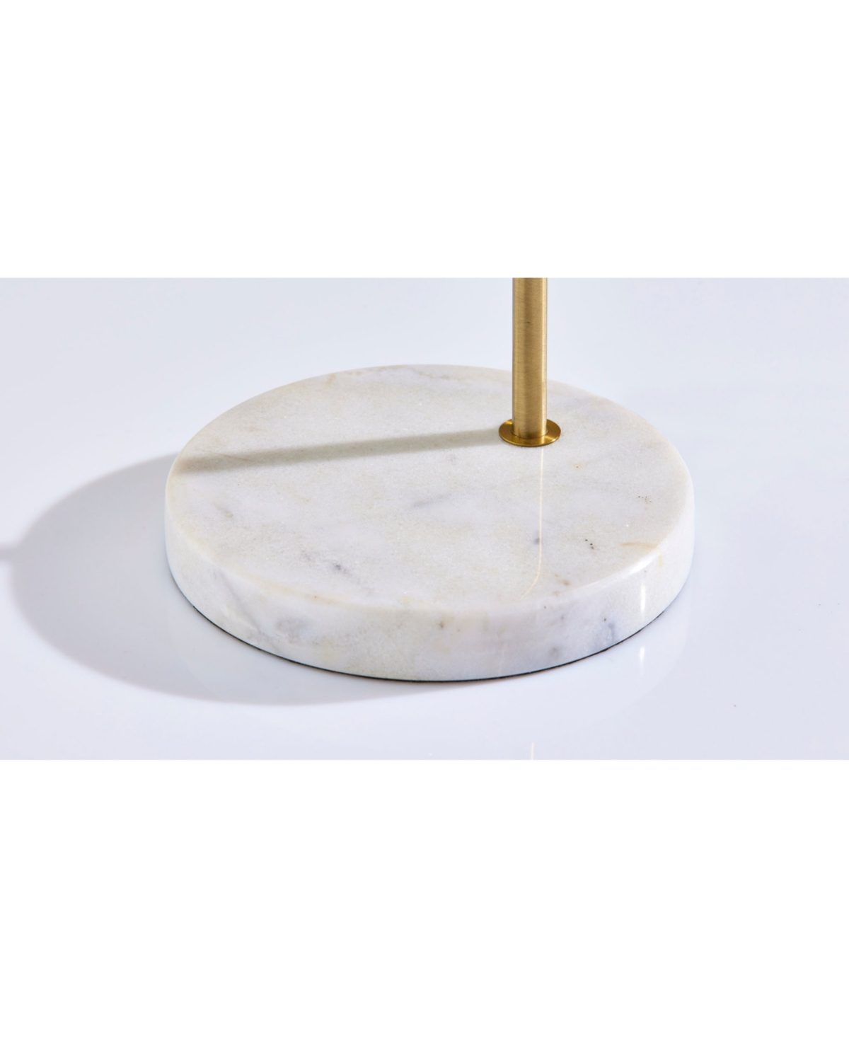 Adesso 23.5" Meredith Table Lamp In Antique-like Brass