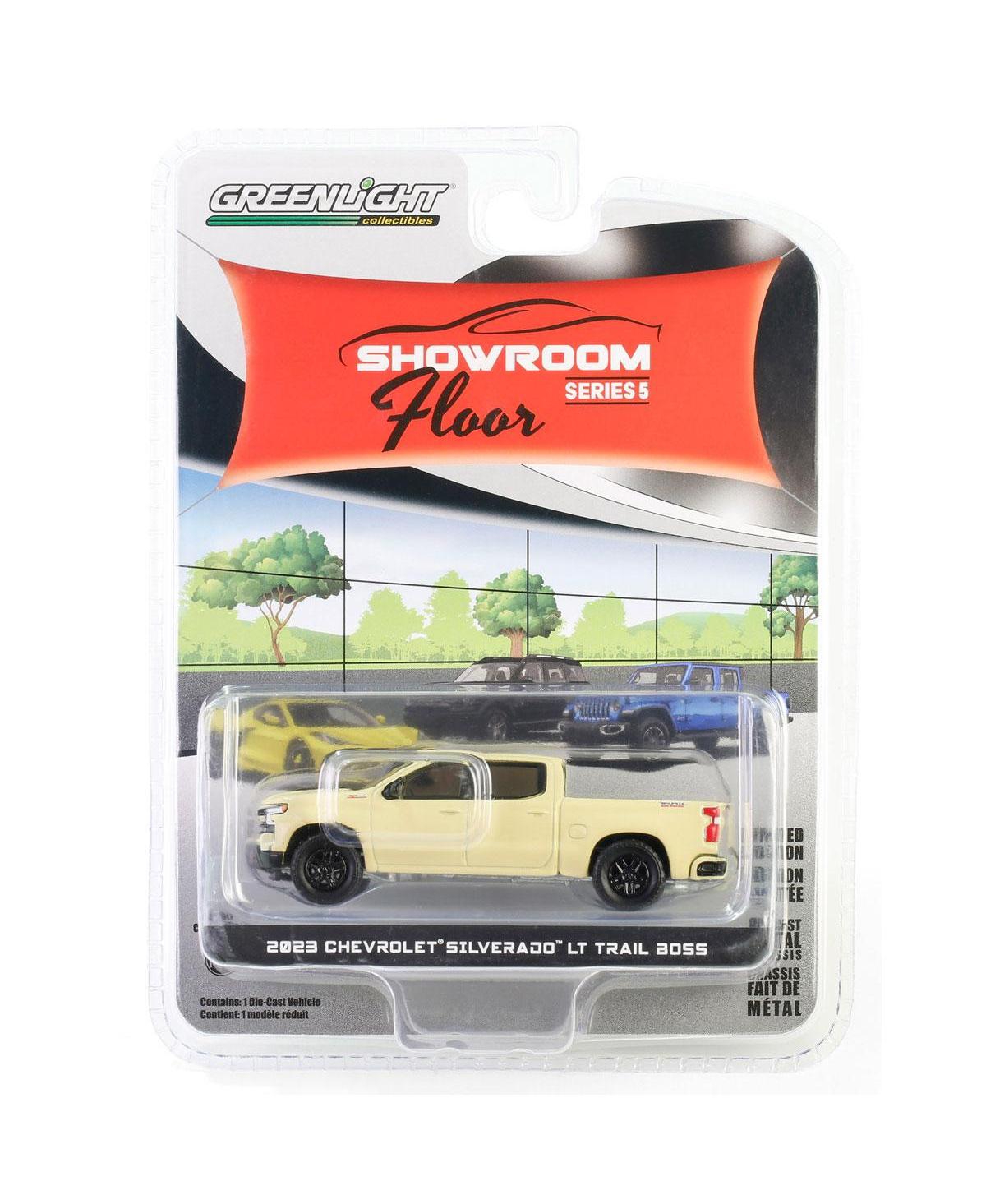 Greenlight Collectibles 1/64 Chevrolet Silverado Trail Boss Sand Dune Showroom Floor -khaki
