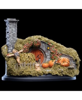 Polystone - 16 Hill Lane Hobbit Hole (Halloween Edition)