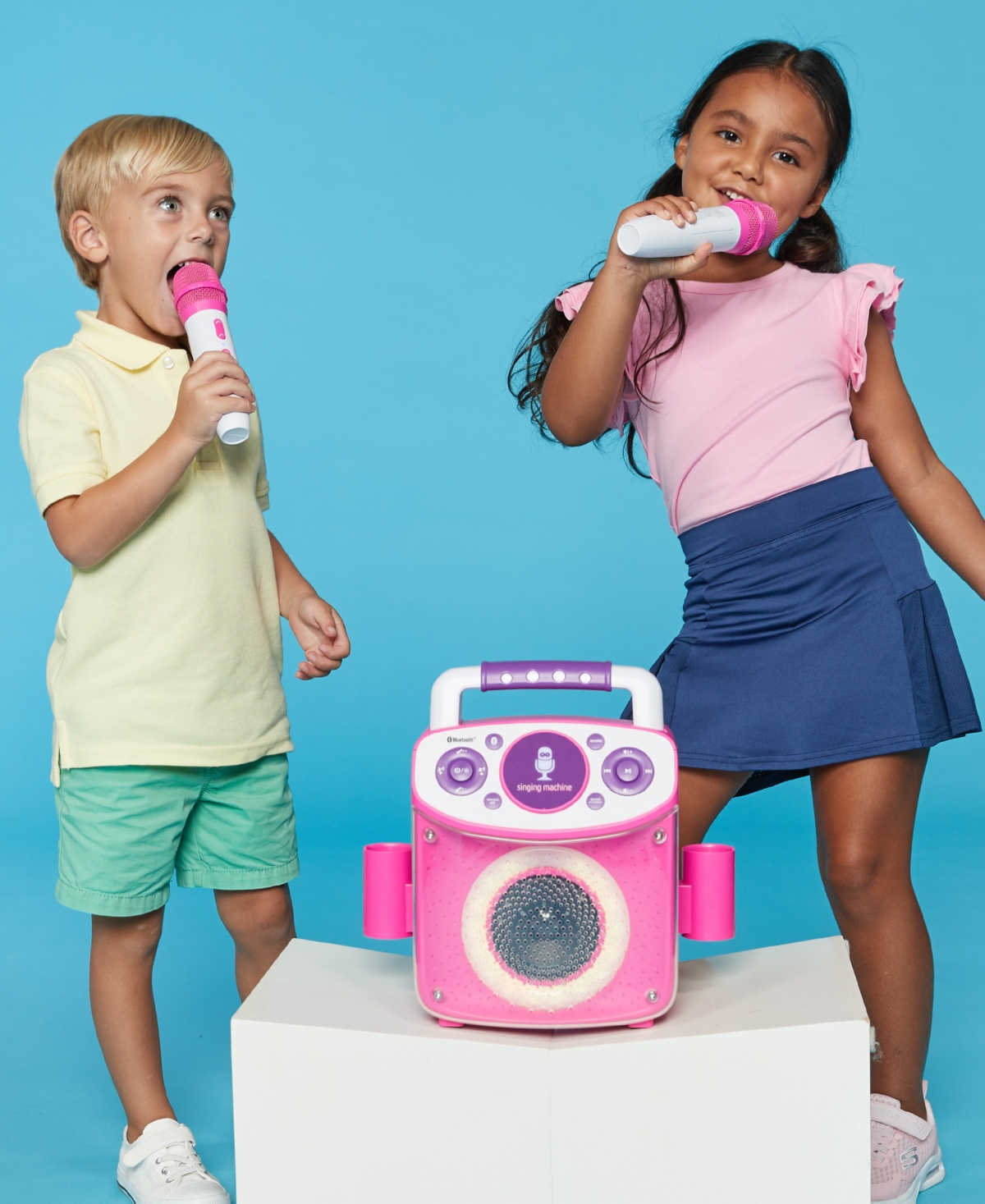 Singing Machine , Sparkle Portable Karaoke Machine With 2 Wireless Microphone In Pink