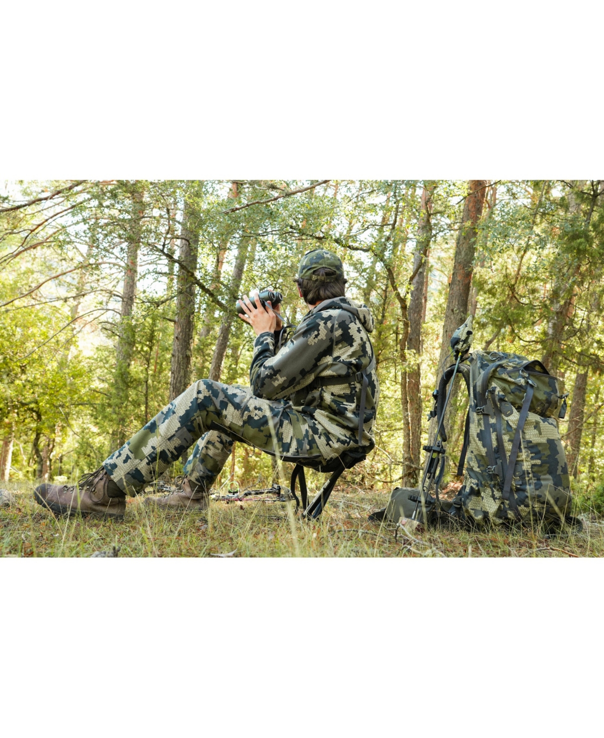 Walkstool Comfort Model -and Silver - 3 Legged Folding Stool in Aluminium - Height 22