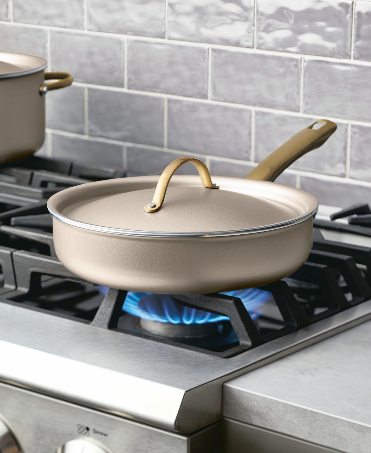 Farberware Radiant Aluminum 2.75-quart Saute Pan With Lid In Champagne