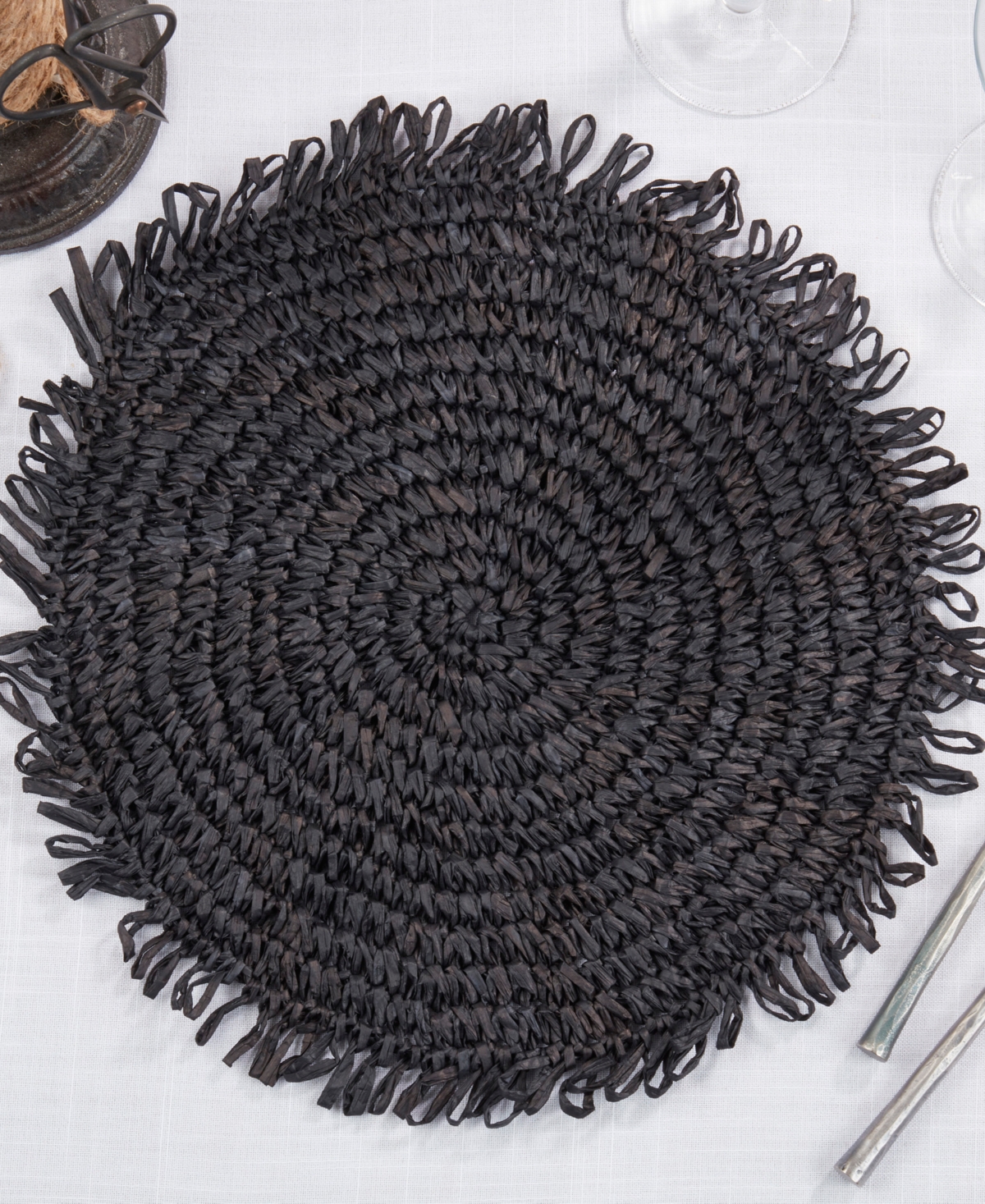 Saro Lifestyle Rustic Raffia Fringe Placemat Set Of 4, 14"x14" In Black