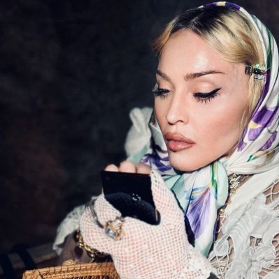 Susanna - Hand Rolled Silk Foulard for Women