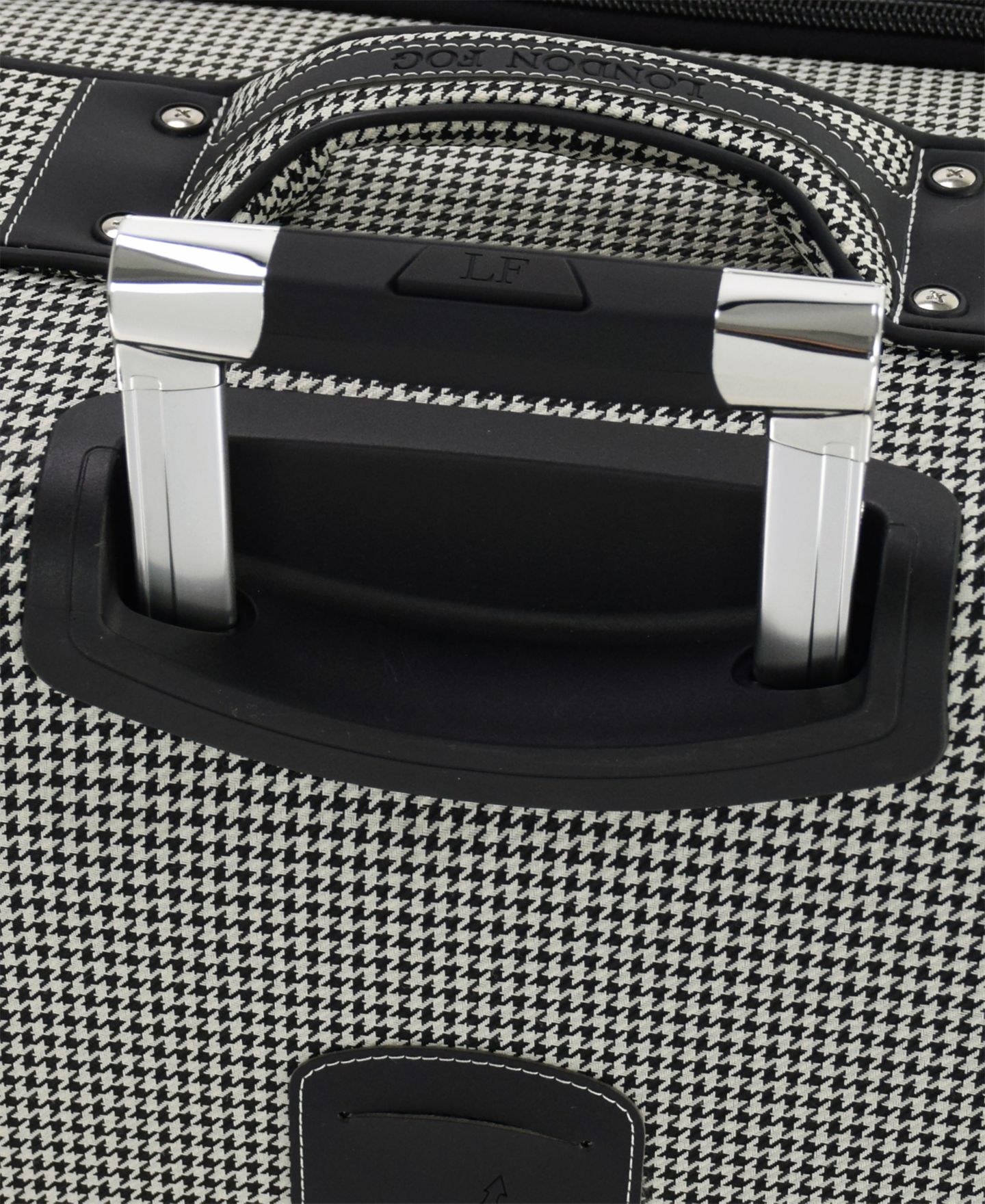 Чемодан London Fog Cambridge Small Carry-on Spinner, цвет: Чёрный белая гусиная лапка — фото 4