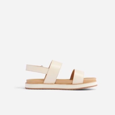 Go-To Flatform Sandal