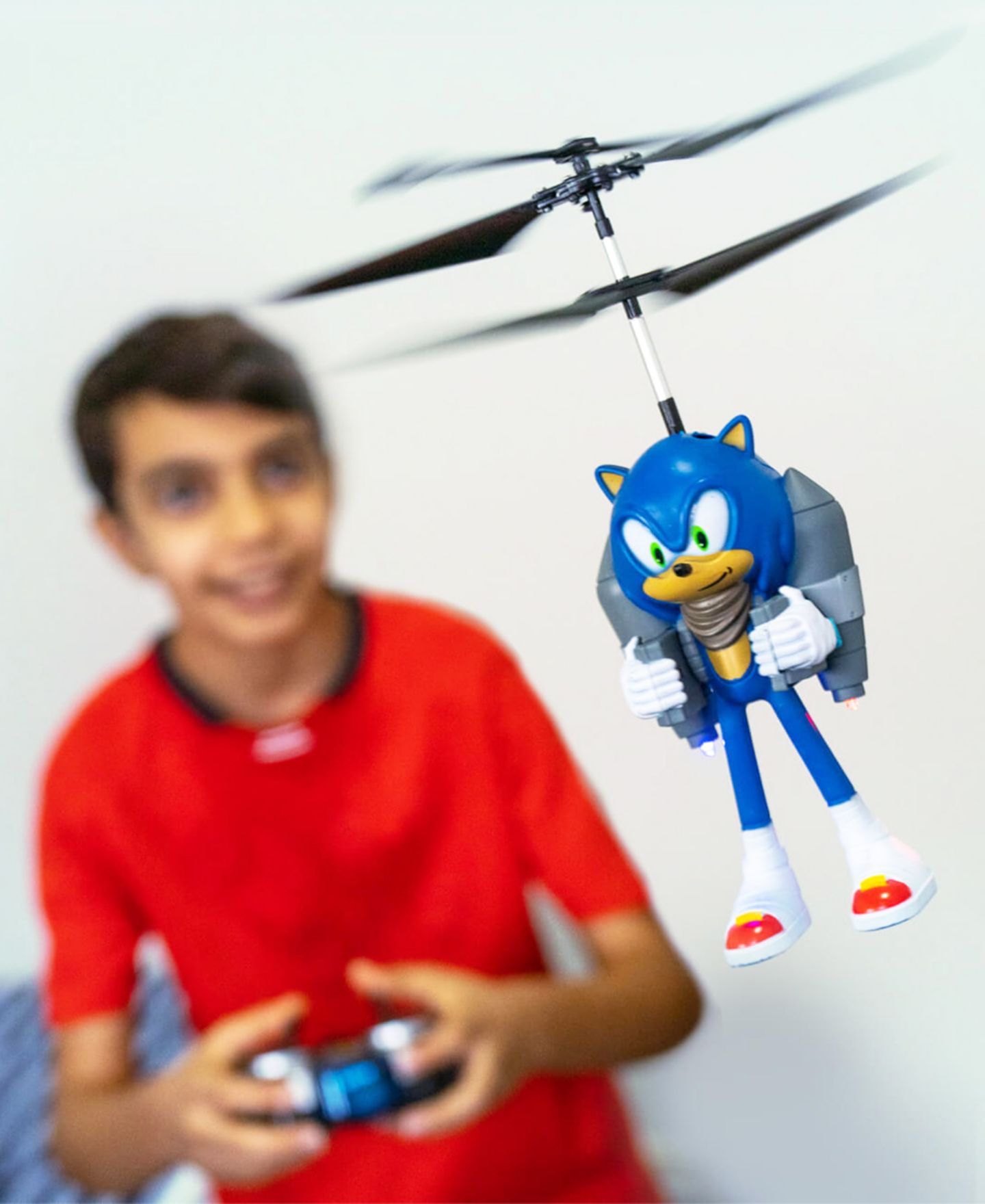 Детская игрушка World Tech Toys Sonic Boom Twin Rotor 2.5 Channel IR Flying Figure Helicopter — фото 7