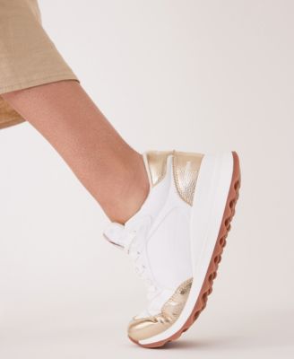 Women's Runner Lace Up Sneakers