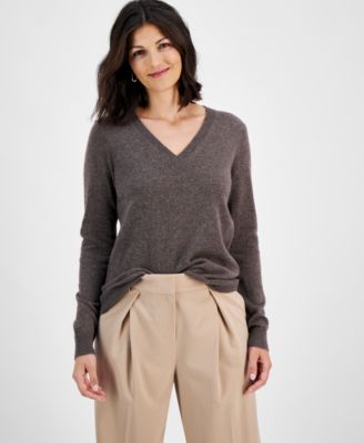 100% Cashmere Petite V-Neck Long-Sleeve Sweater