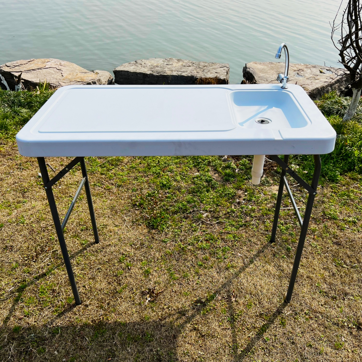 Simplie Fun Outdoor Fish And Game Cutting Cleaning Table with Sink And Faucet