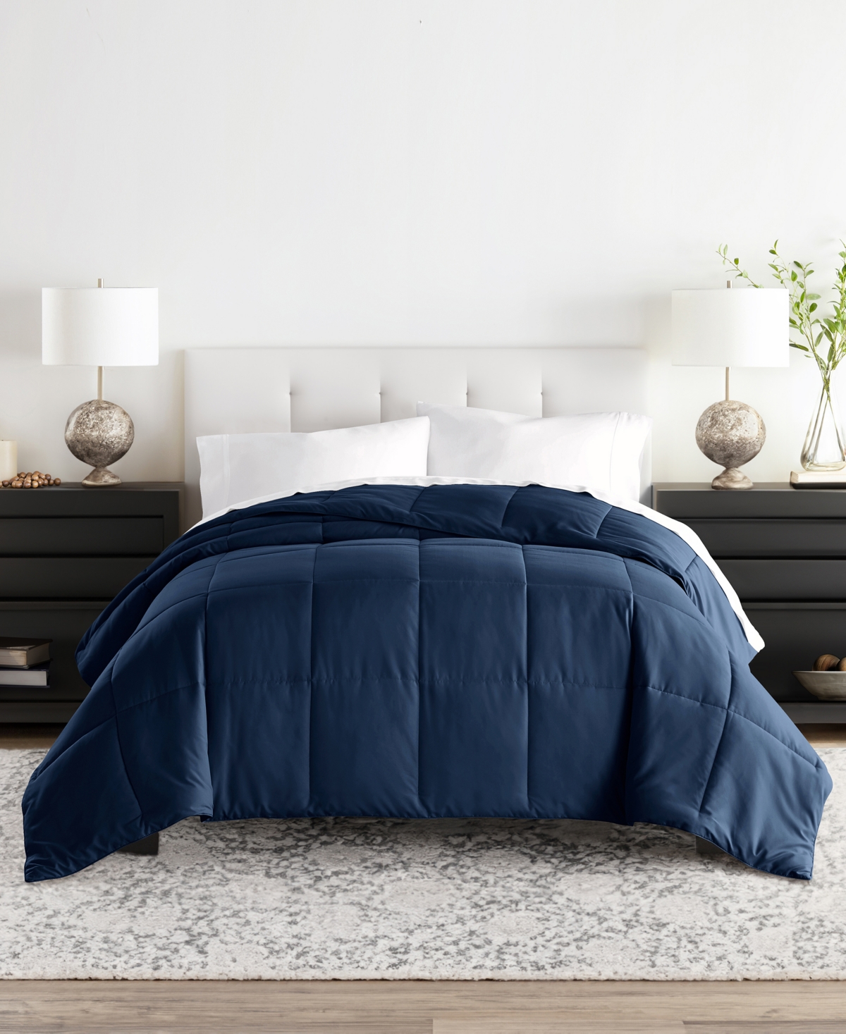 ienjoy Home All Season Lightweight Solid Down Alternative Comforter