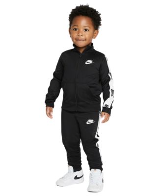 Nike Bundle Toddler 4T, Tracksuit, Shorts Set, polo on sale