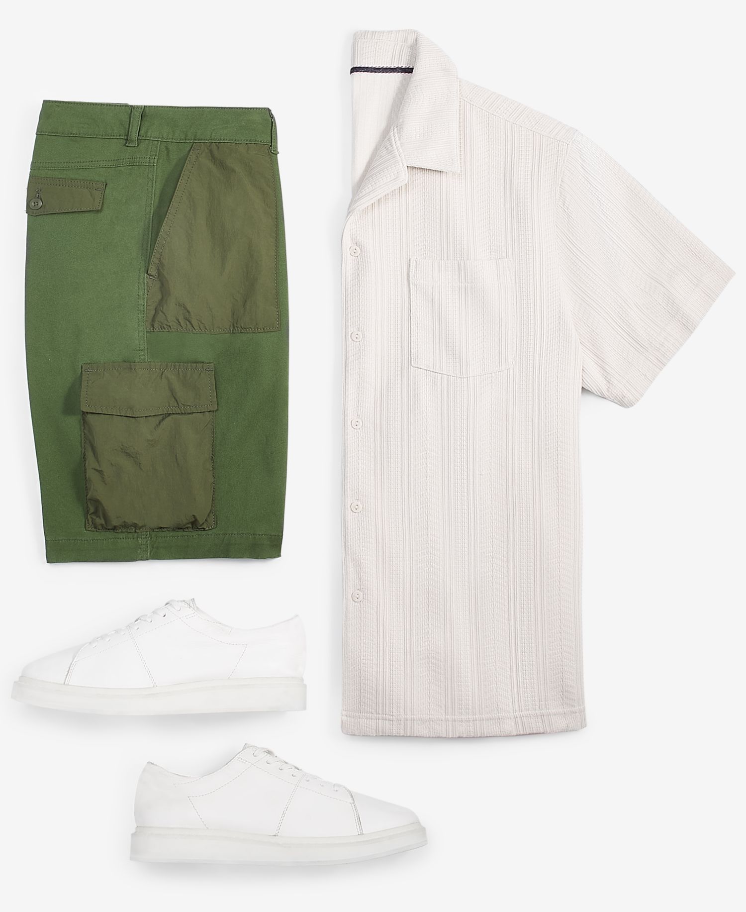 Men's Textured Chevron Knit Short Sleeve Button-Front Camp Shirt