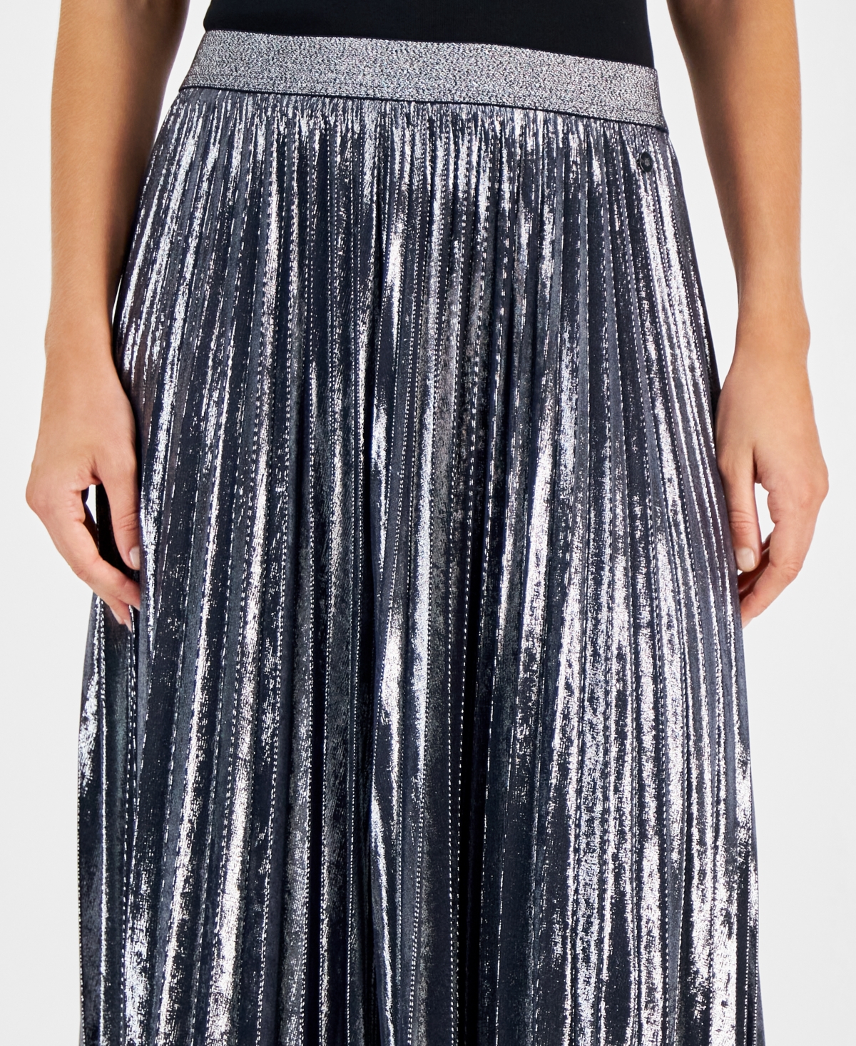 Tommy Hilfiger Women's Metallic Pleated Midi Skirt -gun