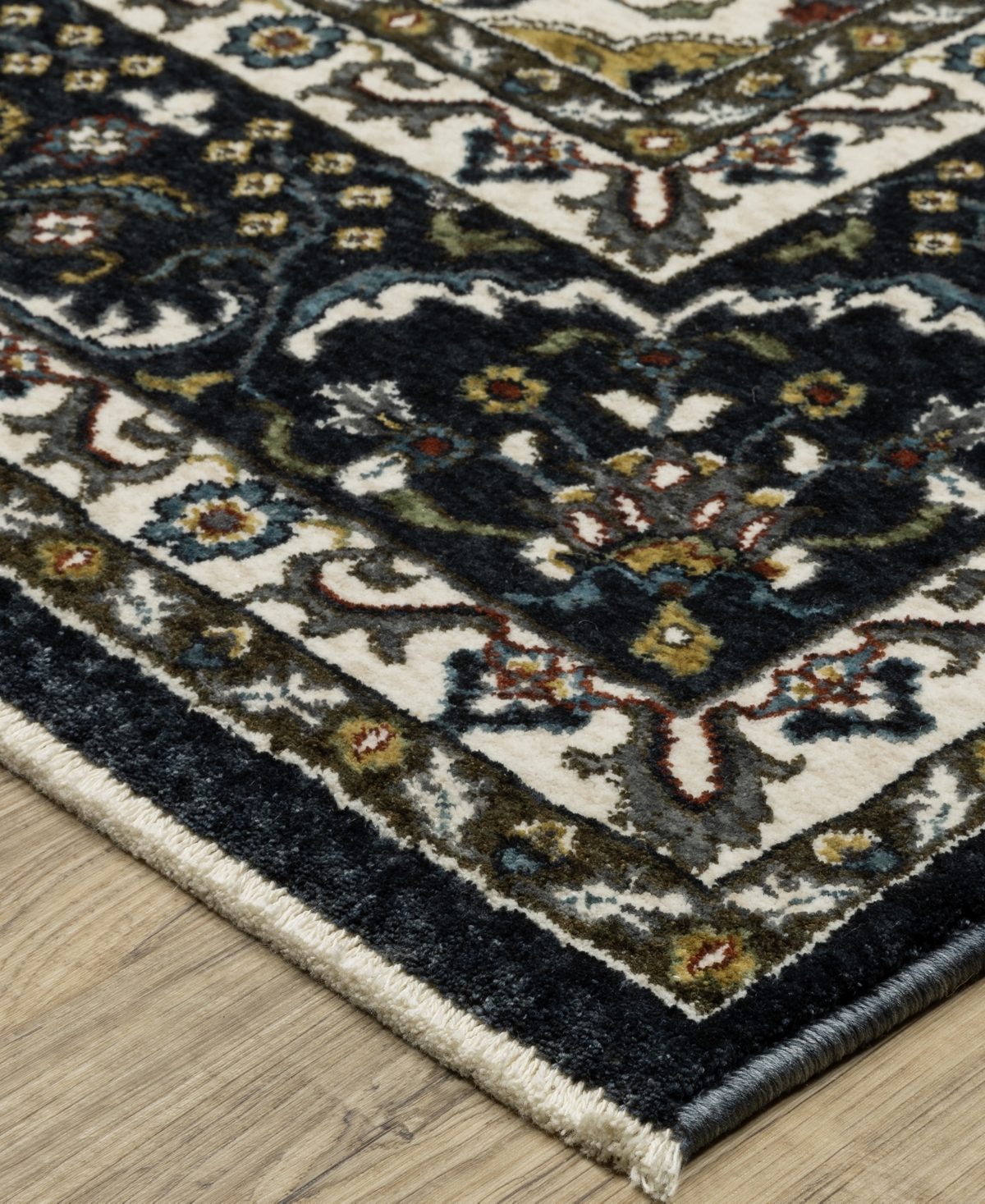 Oriental Weavers Vivian Vi04d 7'10x10'10 Area Rug In Ivory