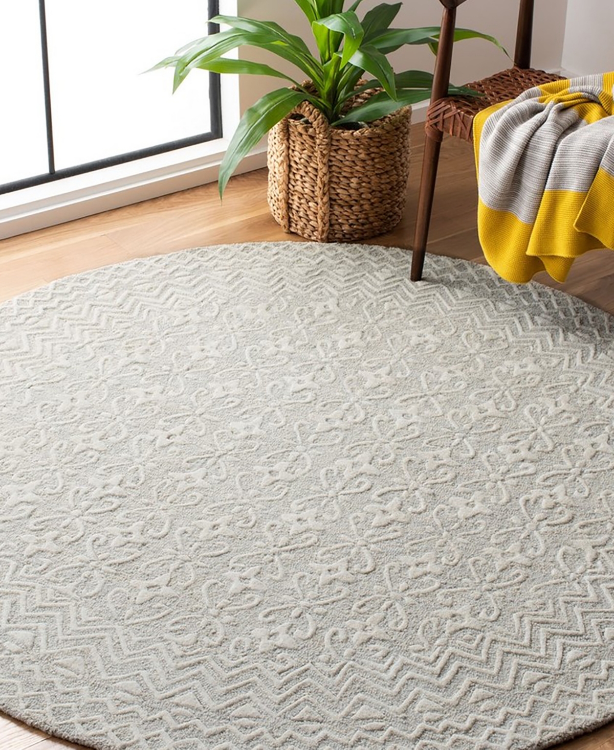 Safavieh Blossom I BLM114 6'x6' Area Rug