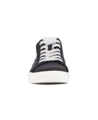Men's Brad Low Top Sneakers