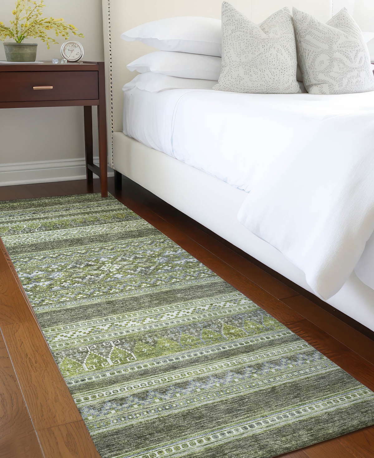 Addison Chantille Acn714 2'3"x7'6" Runner Area Rug In Olive