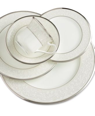 "Silver Palace" 5-Piece Place Setting by Noritake
