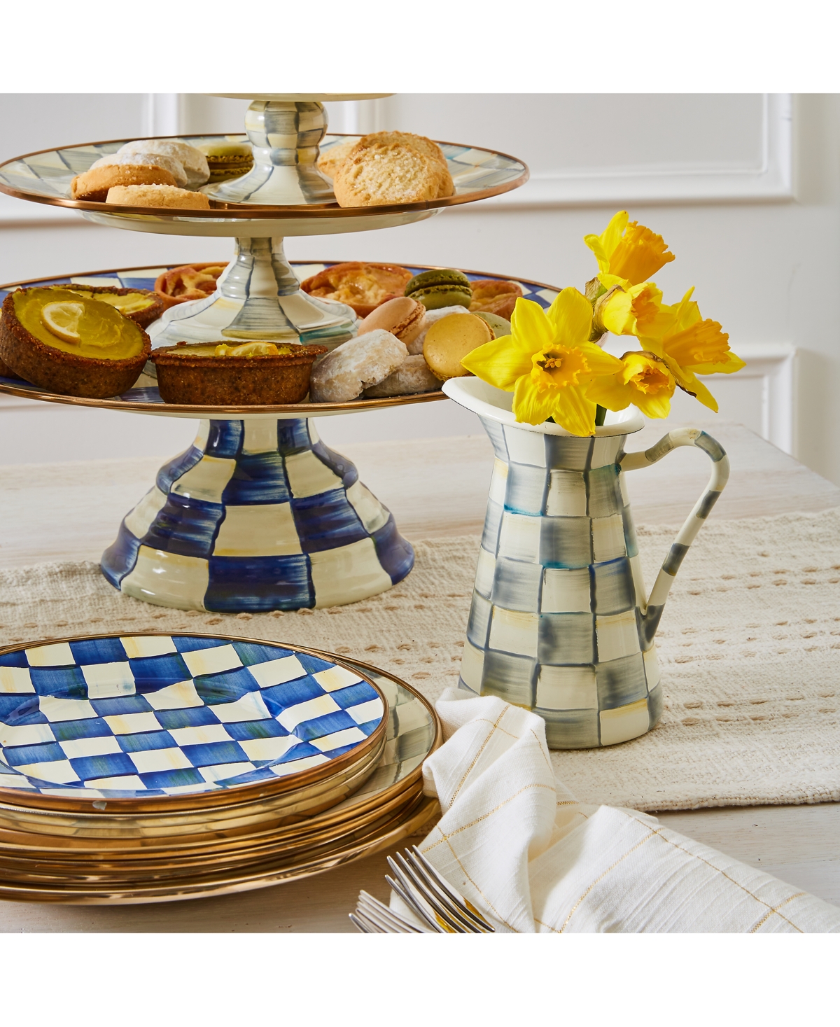 MACKENZIE-CHILDS ROYAL CHECK SALAD/DESSERT PLATE 