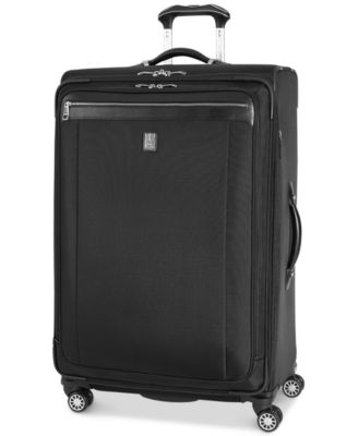 thule travel luggage