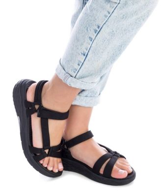 Women's Flat Sandals By XTI
