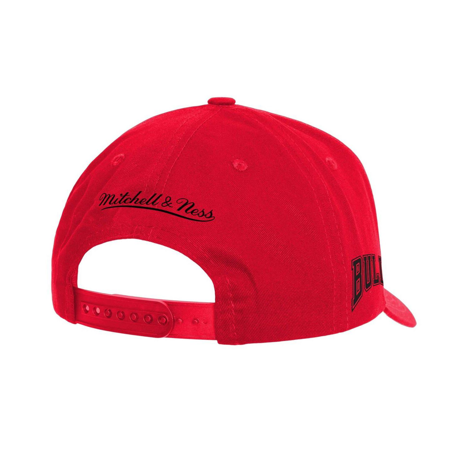 Men's Red Chicago Bulls Fire Red Pro Crown Snapback Hat