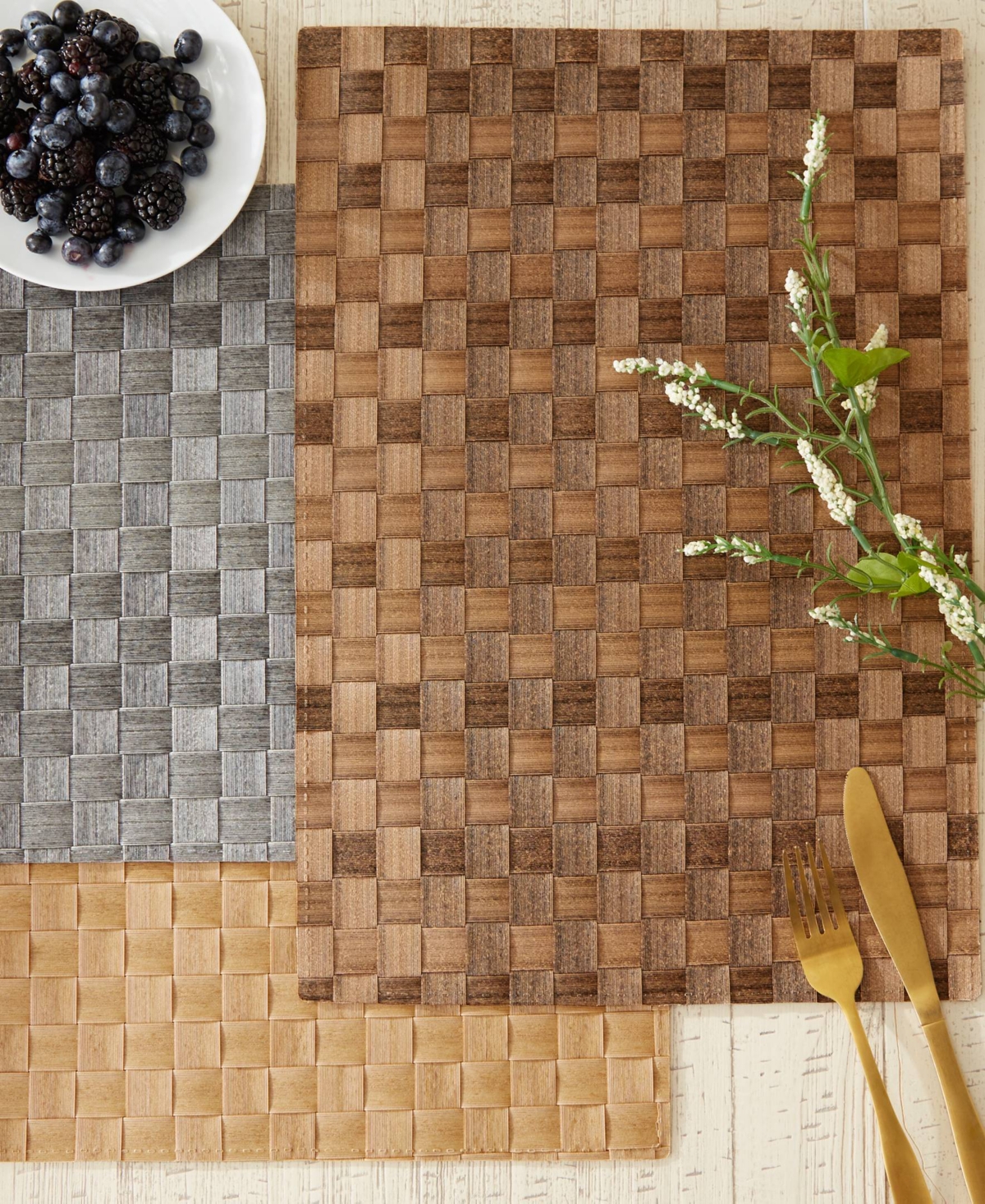 Design Imports Basketweave Woven Placemat Set of 4