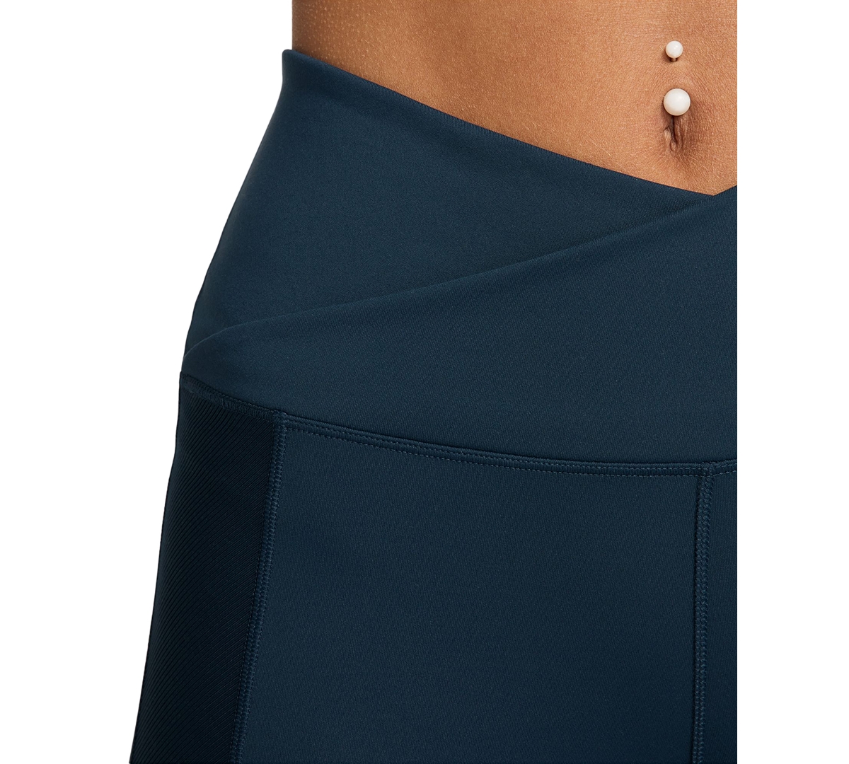 Nike Women's One High Crisscross Wrap-Waist Biker Shorts -black