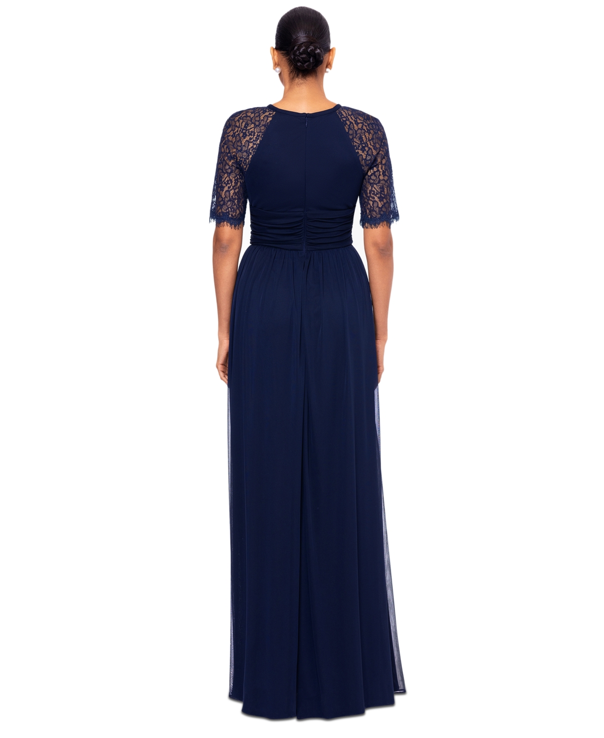 Betsy & Adam Women's Lace Trim Short-Sleeve Gown