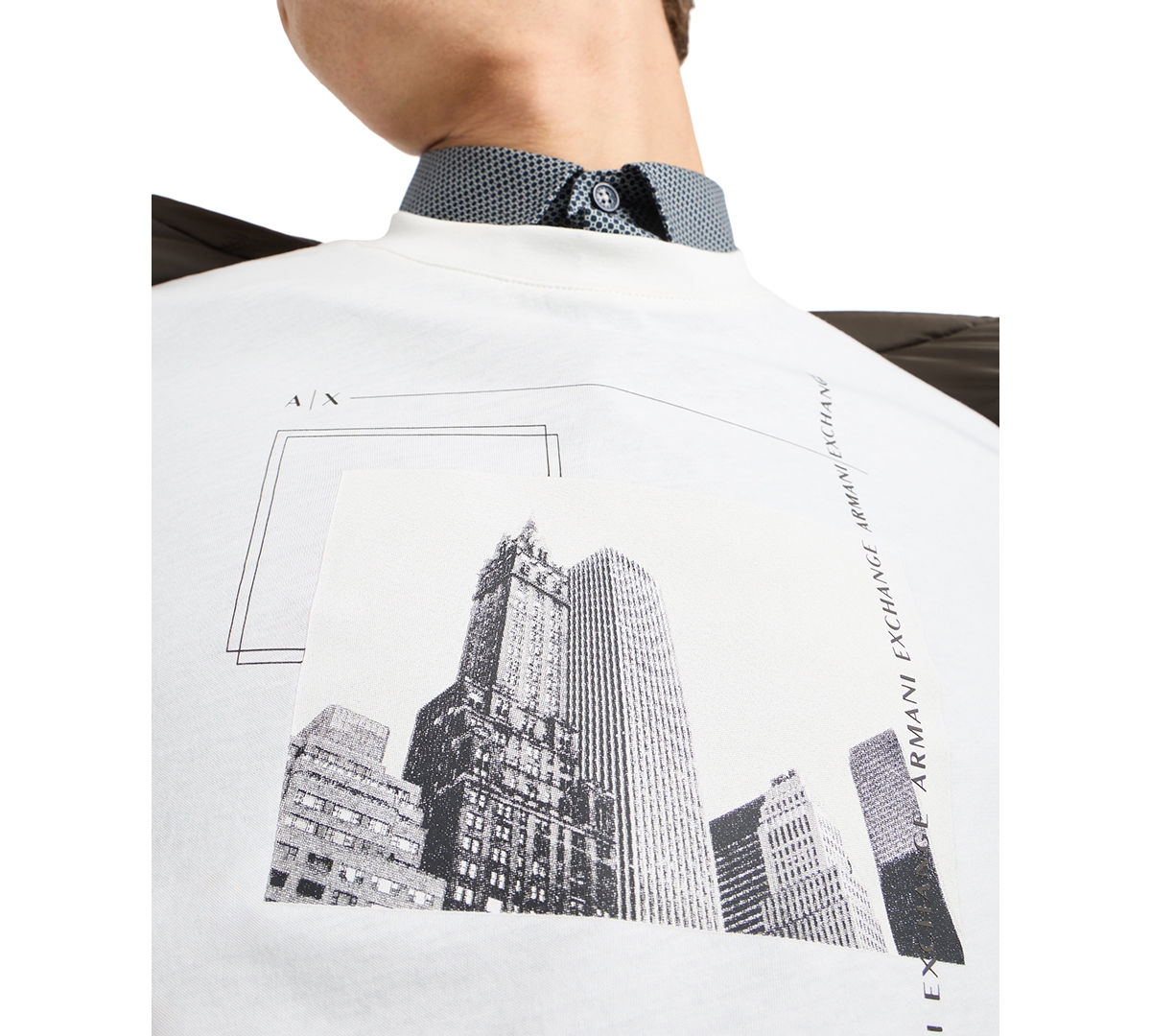 A|X Armani Exchange Men's Short Sleeve Crewneck Building Graphic T-Shirt