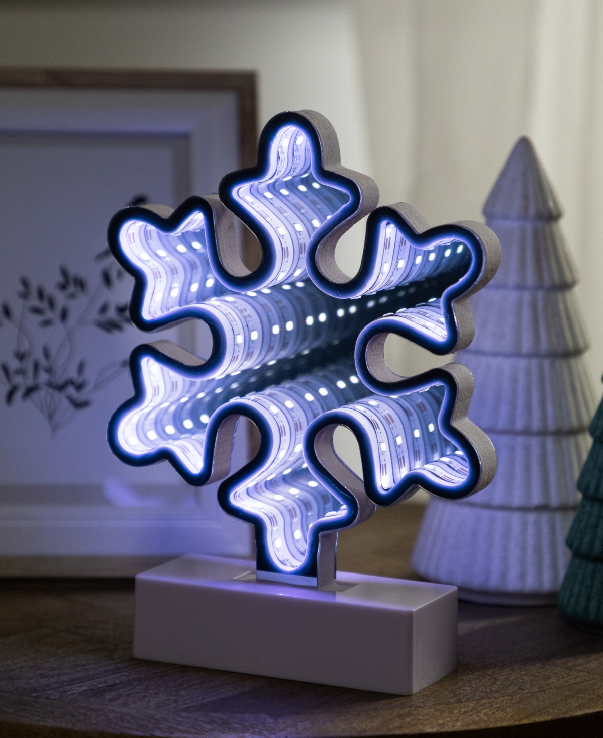 Northlight Led 3d Snowflake Christmas Tunnel Light In White