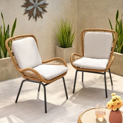 Pabrico Modern Wicker Club Chair With Water-Resistant Cushions