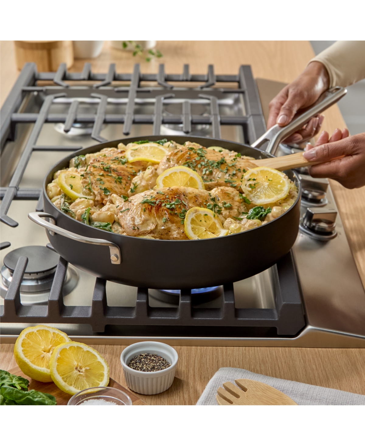 Calphalon Hard-anodized Nonstick 5-quart Saute Pan With Lid In Black