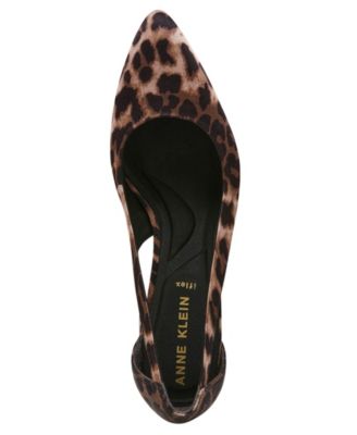 Women's Berkeley Block Heel Dress Pumps