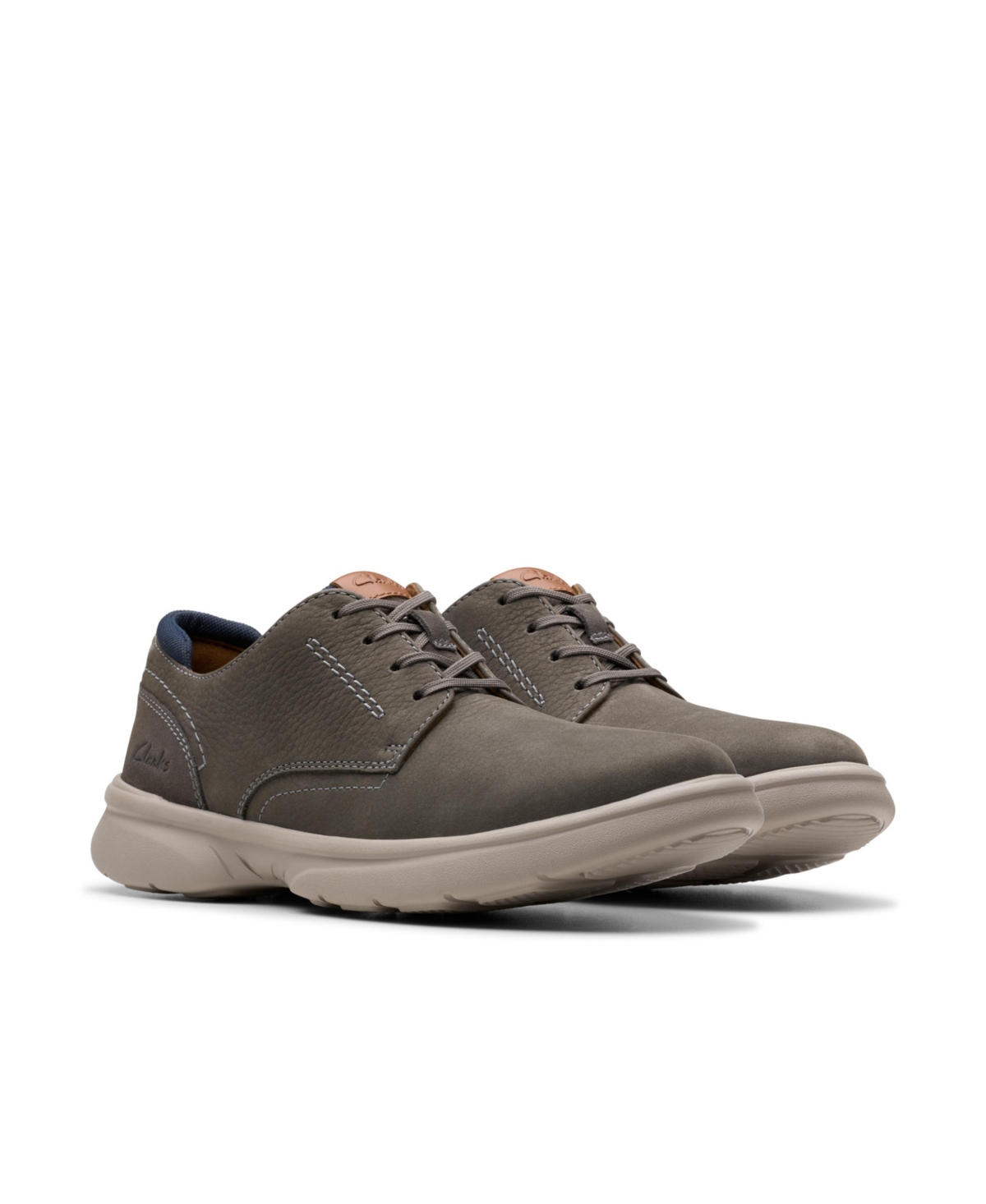 Clarks Men's Bradley Plain Shoes In Navy Nubuck In Navy Nubuck