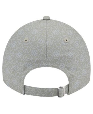 Women's Silver Las Vegas Raiders Smiley 9TWENTY Adjustable Hat