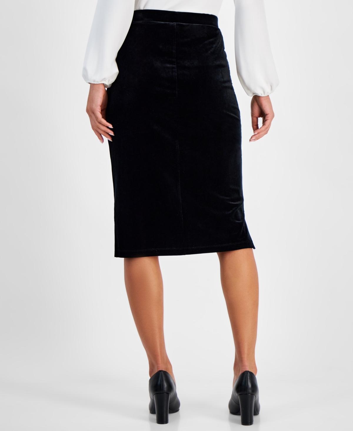 Kasper Women's Pull-On Velvet Pencil Skirt